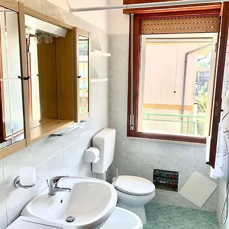 Appartamento Relax In Pineta 5 Posti Con Parcheggio Gratuito Lignano Sabbiadoro